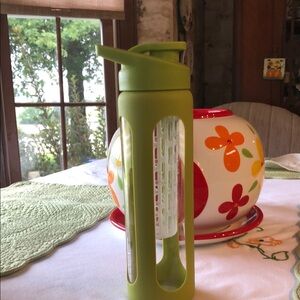 Eco-Friendly Lime Green Water Bottle with Sleeve -Infusion Bottle